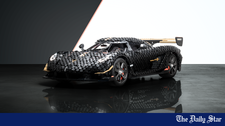 Life-size Lego Koenigsegg sets speed record