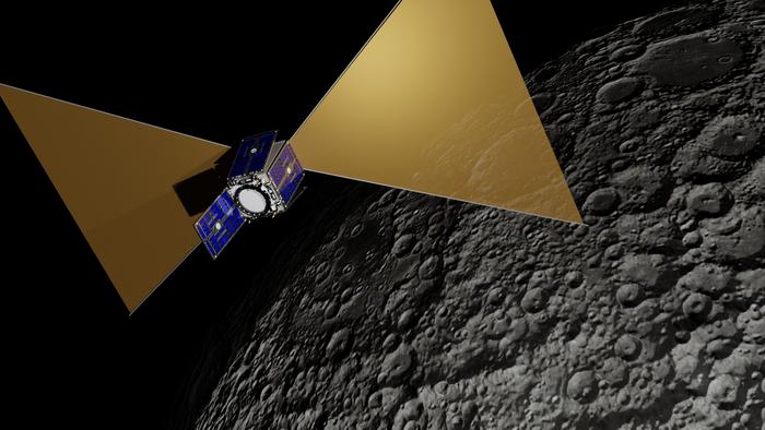 Tiny satellite to listen to the universe from the dark side of the Moon