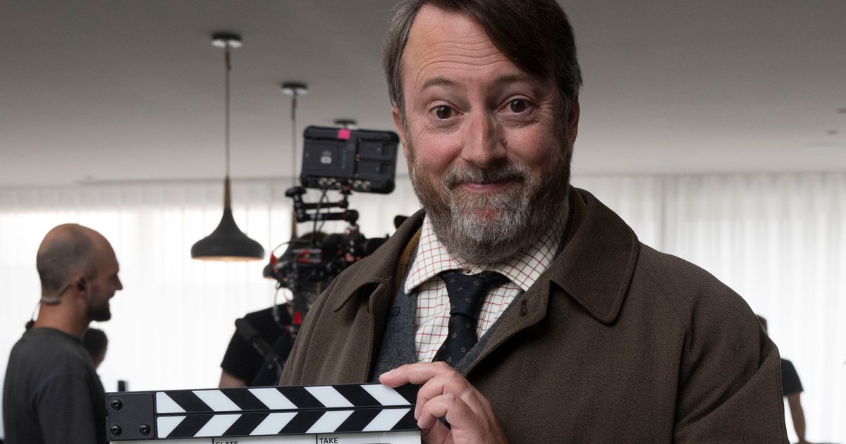 I’m David Mitchell and this is my Ludwig season 2 on-set diary