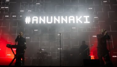 Massive Attack Duo Banned From Singapore Over Palestinian Flag Display