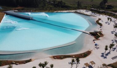 Wavegarden surfing lagoon adds instant video replay screens