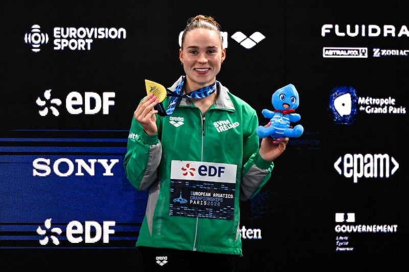 Ellen Walshe's with her gold medal from the 200m IM. Photograph: Giorgio Scala/Inpho
