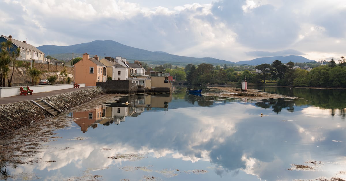 Man dies in water at Castletownbere pier – The Irish Times
