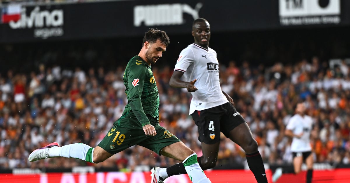 Troy Parrott flirts with fantasy on lively Real Betis debut – The Irish Times