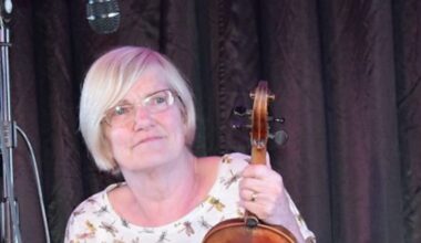 Musician Eithne Vallely dies after being hit by truck in Co Armagh – The Irish Times