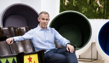 Flutter shares slump as CEO Peter Jackson to leave gambling giant next month – The Irish Times