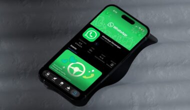 WhatsApp is making it easier for channel admins to label AI-generated posts