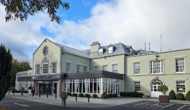 Ukrainians obliged to find alternative accommodation as State winds down contracts – The Irish Times
