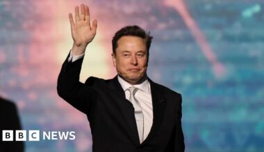 SpaceX's first-ever earnings show a loss and huge spending - BBC