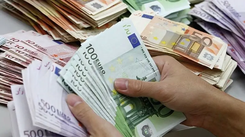 Ardara native lands €250k prize in Donegal GAA draw