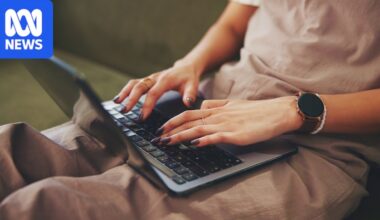 Why experts say tracking your spending can help you feel more in control