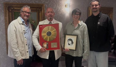 Donegal hotel makes touching tribute to Moya Brennan