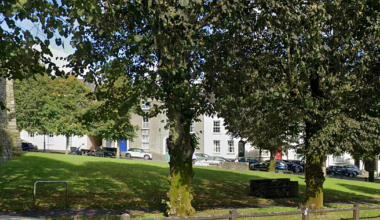 Dubmanway Debs downer due to Bandon smelly drains