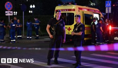 Three killed after bomb detonated at Moscow restaurant, state media say - BBC