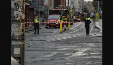 Gardaí convince man who climbed crane in Dublin city centre to come down