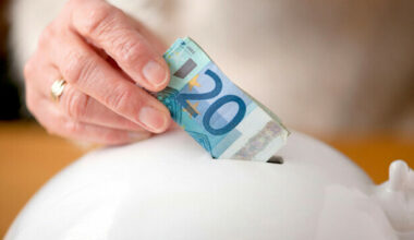 Some people were pushed into pension schemes instead of auto-enrolment, government memo says
