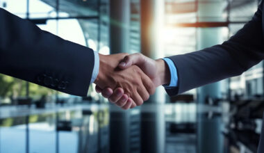 Oracle Corporation (ORCL) vs. Amazon.com (AMZN): Which AI Infrastructure Giant Is Better Positioned for Long-Term Growth?
