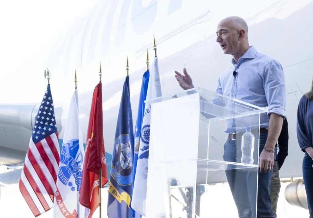 Jeff Bezos' Amazon Just Raised Its AI Spending to $220 Billion for 2026. Here's What That Capex Hike Means for Investors.