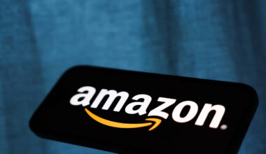 Amazon's $86 2-in-1 laptop and tablet has fully-integrated AI features