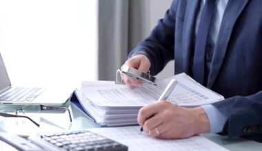 'I'll Manage It For Free': 63-Year-Old's Nephew Wants Control Of His $1.3 Million Retirement Savings — He’s Hesitating