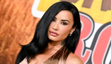 Demi Lovato returns to 'Camp Rock' and gays are amped up
