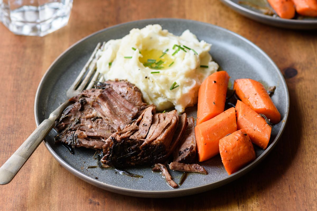 "I don't know what to cook for my boyfriend's family members who have dietary restrictions!"