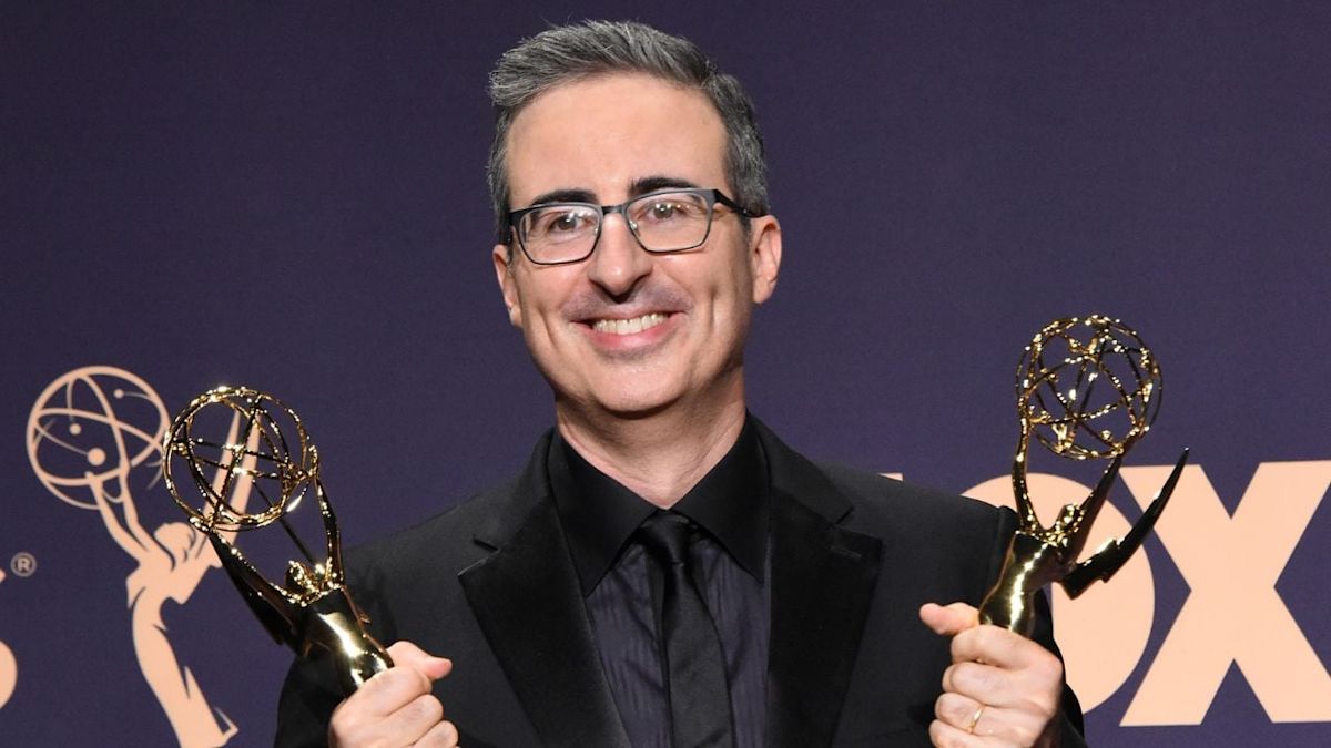 John Oliver Brought His Own Wig to ‘Days of Our Lives’ After Producers Reworked Finished Episodes