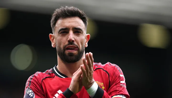 Leeds vs. Man United: Red Devils boss Michael Carrick set to name strong team for "iconic occasion"
