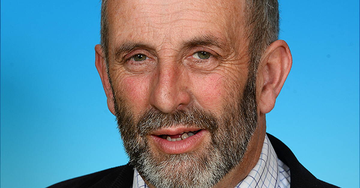 Kerry TD calls on minister to re-evaluate pay rise for ESB chief