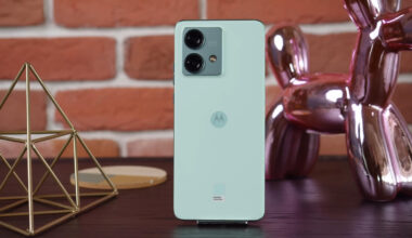 5 Unlocked Motorola Phones You Can Buy For Less Than $300