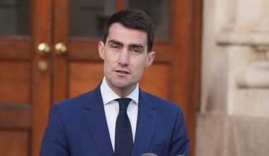 Minister approves pay increases for bosses at TG4 and Coillte