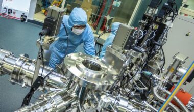 'It's very counterintuitive': This quantum battery upends the rules of charging