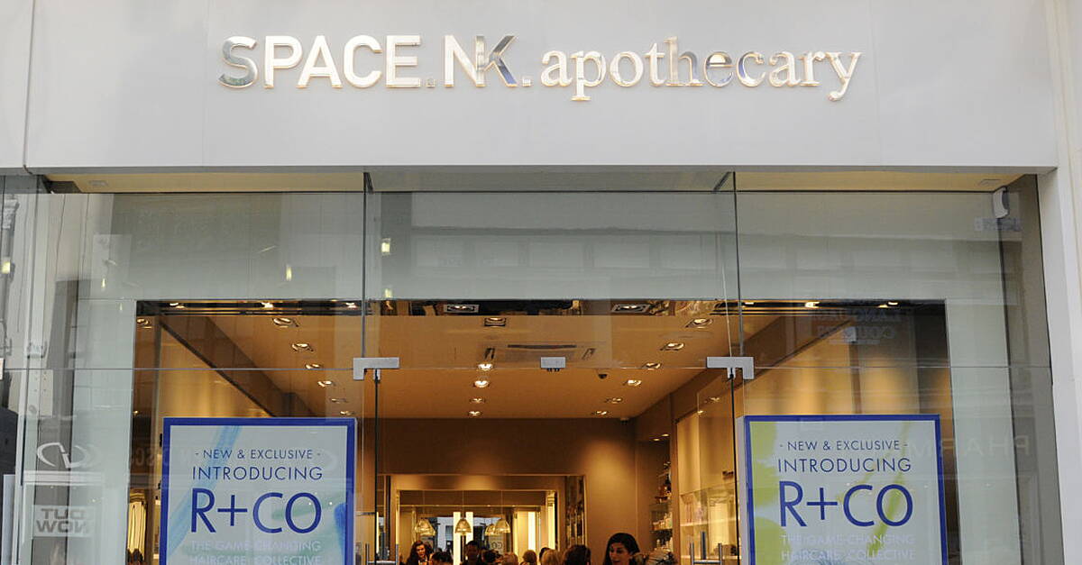 Plans lodged to overhaul Victoria Secrets store into beauty products retailer