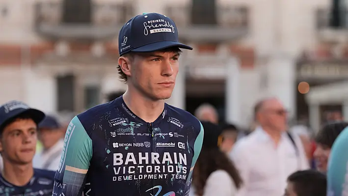 Seth Dunwoody signs World Tour deal in