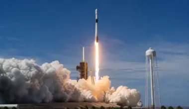 SpaceX launched 29 Starlink satellites; the Falcon 9 first stage landed on the platform