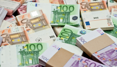 Tánaiste welcomes positive upgrade to national economic outlook