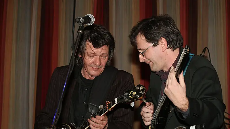 Tributes paid after passing of 'brilliant' Donegal musician Paul Rodden