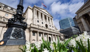 Bank of England sounds inflation alarm as it holds rates