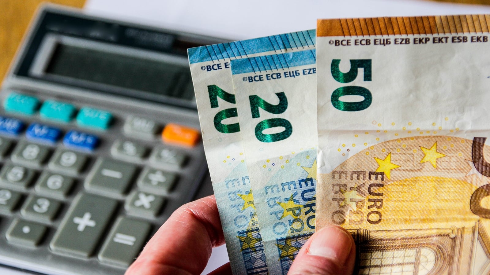 Calls for Govt to reject proposed minimum wage increase