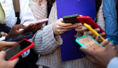 EU to outline curbs on children accessing social media