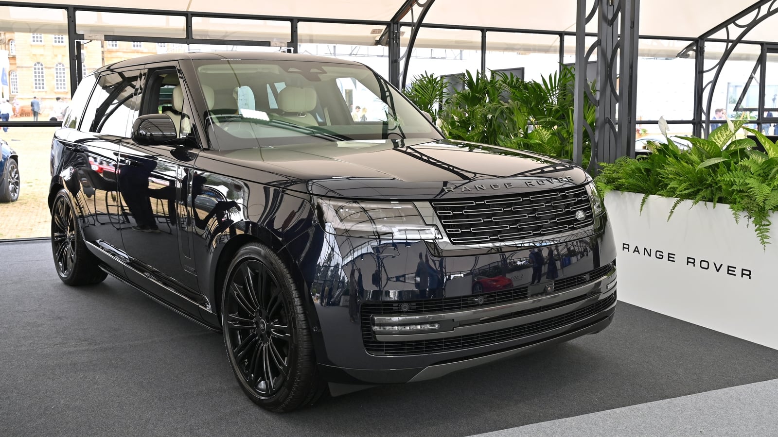 Jaguar Land Rover to cut 4,000 jobs over next two years