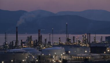 Oil slides to 11-day low on hopes of US-Iran diplomacy - rte.ie