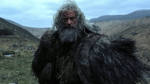 A brooding Robin (Hugh Jackman)