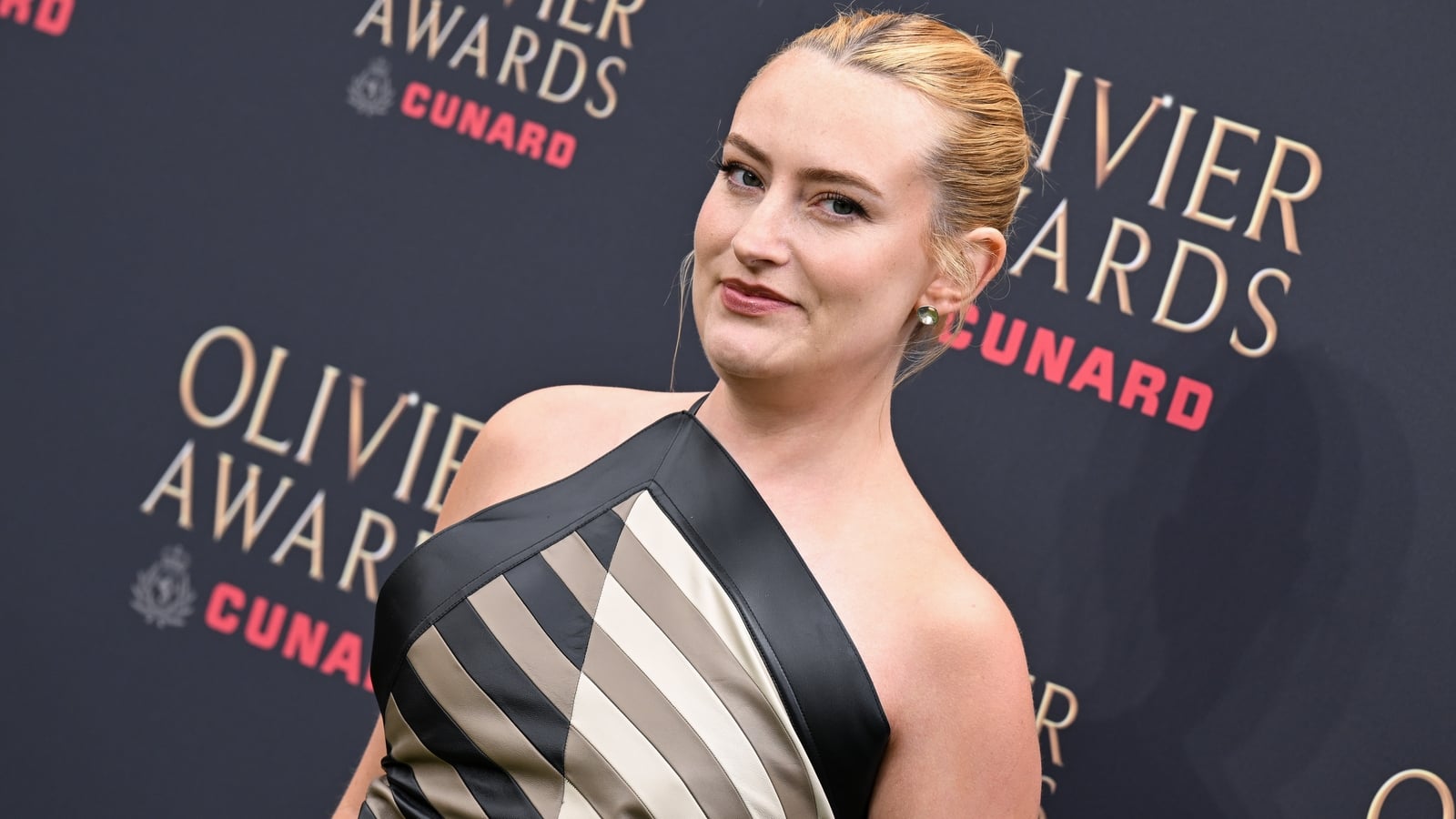 Amelia Dimoldenberg to end YouTube show Chicken Shop Date