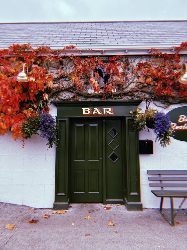 Tara Povey at the Horse and Jockey Hotel
