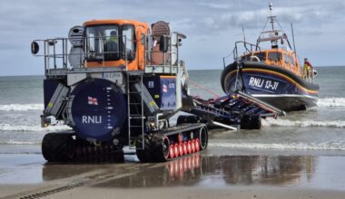 Six rescued after being swept out to sea in Co Louth