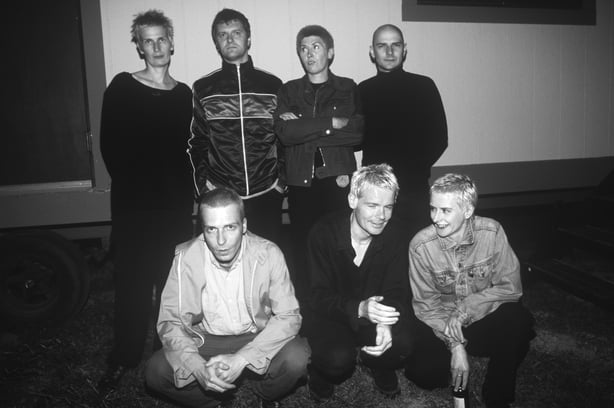 Members of Chumbawamba pose during the Guinness Fleadh at San Jose State University on June 28, 1998 in San Jose, California. (Photo by Tim Mosenfelder/Getty Images)