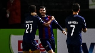 14 September 2026; Aidan Keena of St Patrick's Athletic, centre, celebrates with teammates Anthony Olusanya, left, and Zack Elbouzedi after scoring their side's first goal during the SSE Airtricity Men’s Premier Division match between Dundalk and St Patri