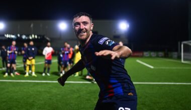 St Pat's move top of the table after Dundalk demolition