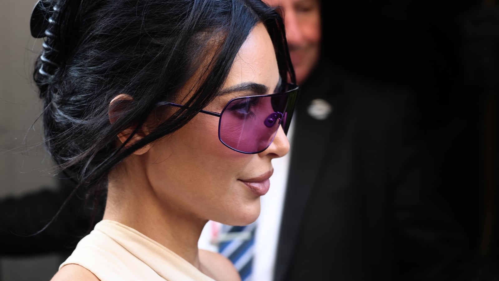 Kim Kardashian awarded €1 in damages for gunpoint robbery